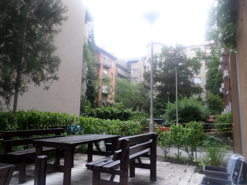 Leslie Apartment *